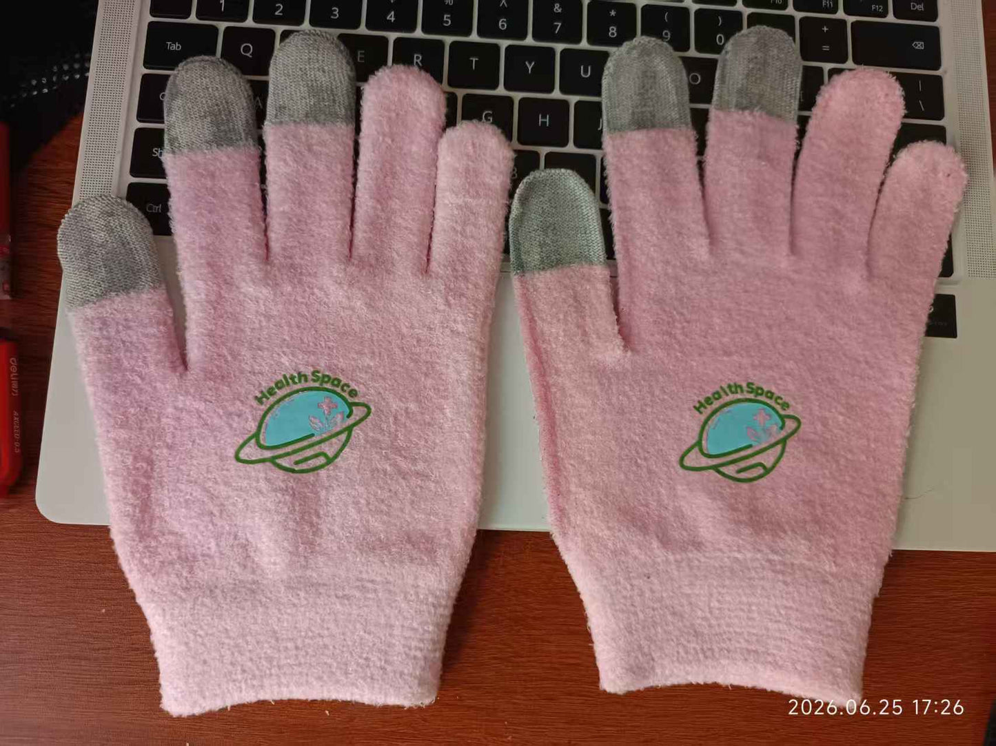 Healthspace  Gloves – Compression Support & Silicone Grip for Hand Pain Relief