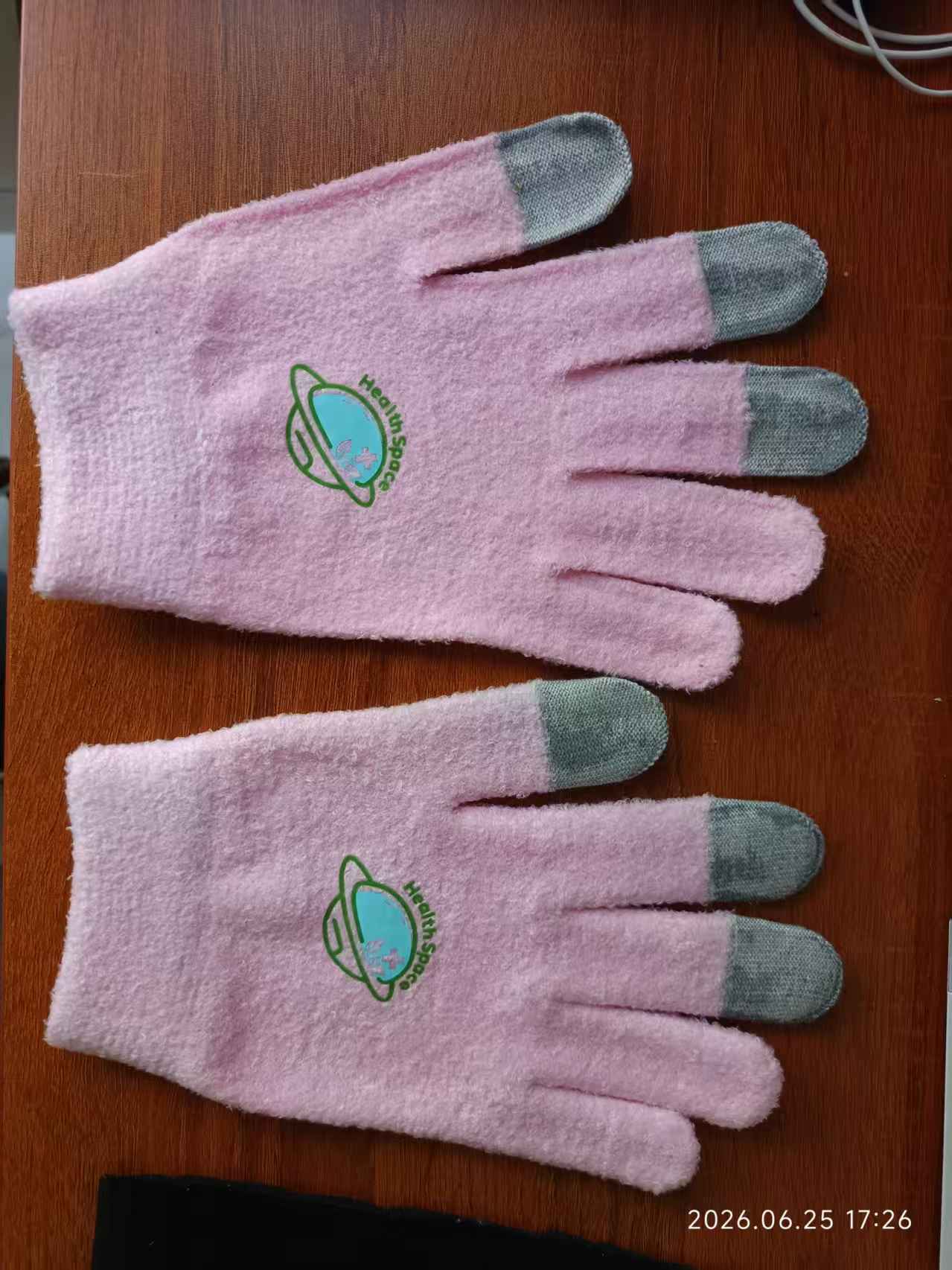 Healthspace  Gloves – Compression Support & Silicone Grip for Hand Pain Relief