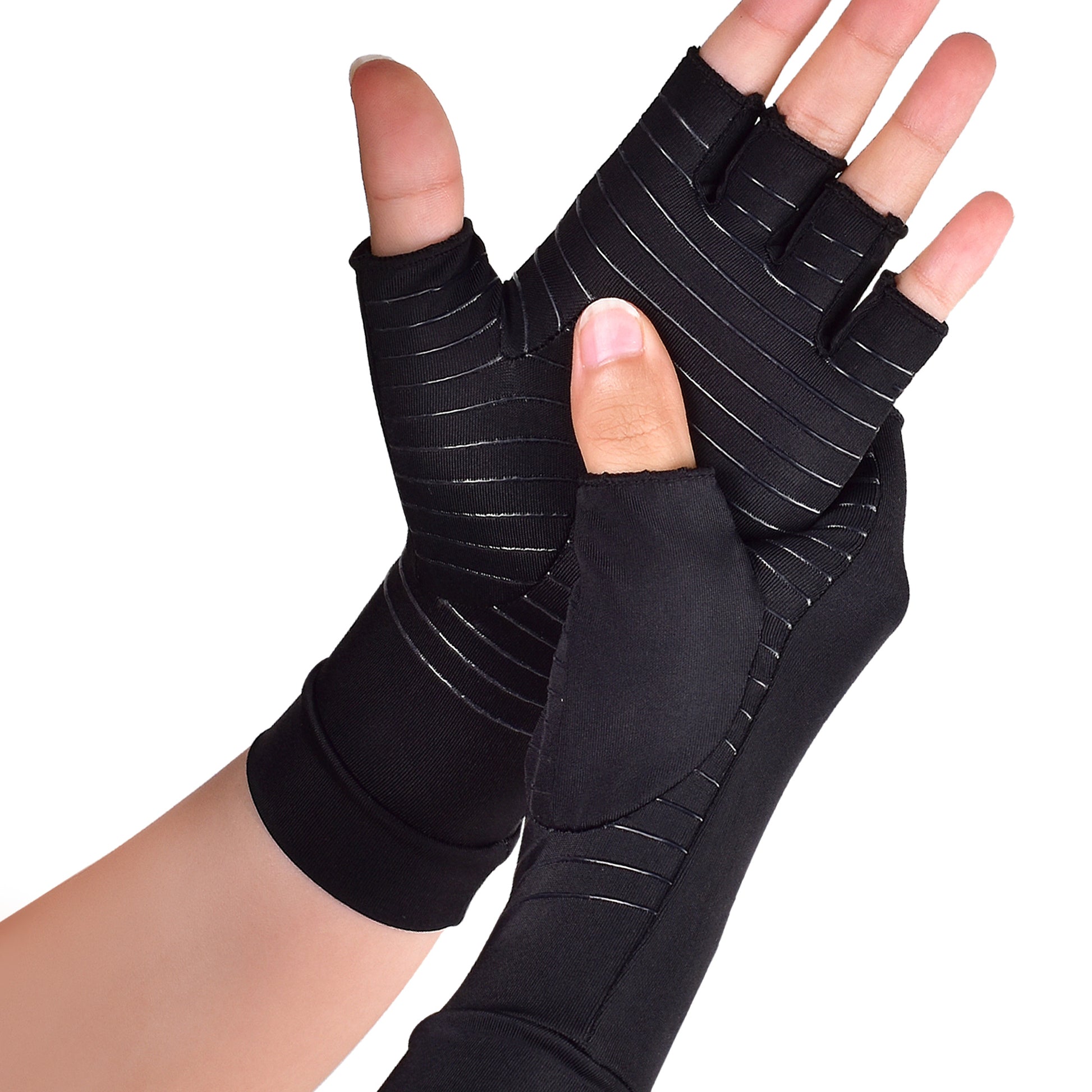 copper arthritis gloves with silicone grip to hold a glass